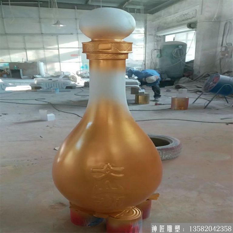 酒瓶雕塑 企业酒厂雕塑 厂家定制